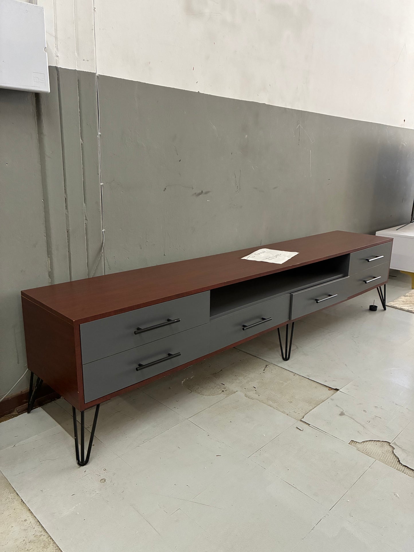 Elna TV Stand